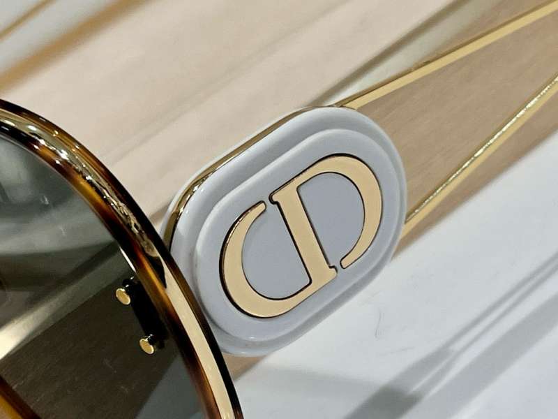 Picture of Dior Sunglasses _SKUfw56643245fw